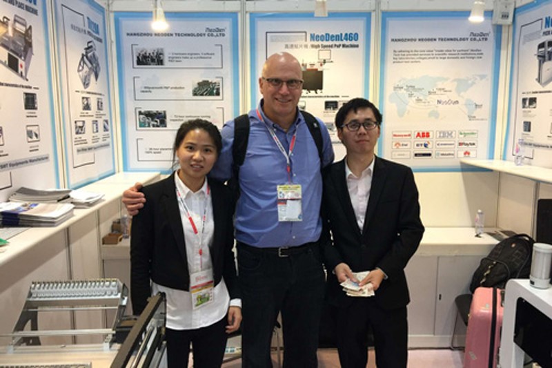 neoden1.jpg neoden1.jpg